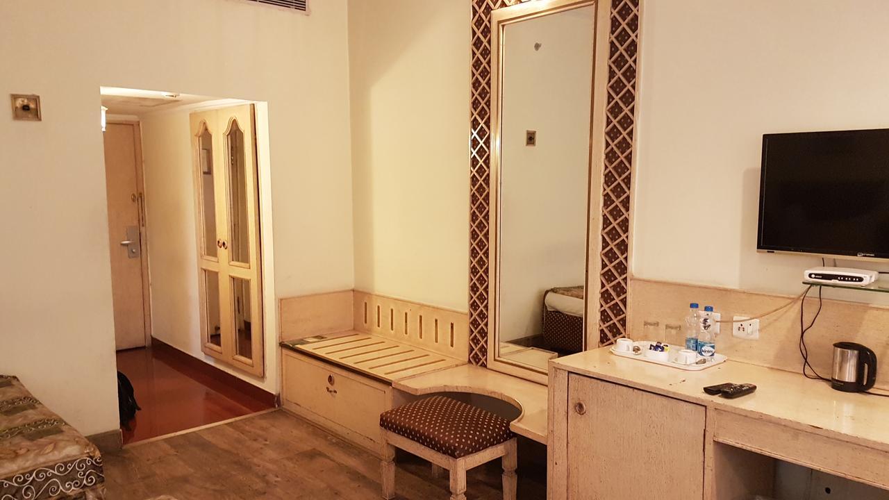 Ohris Baseraa Hyderabad Exterior foto